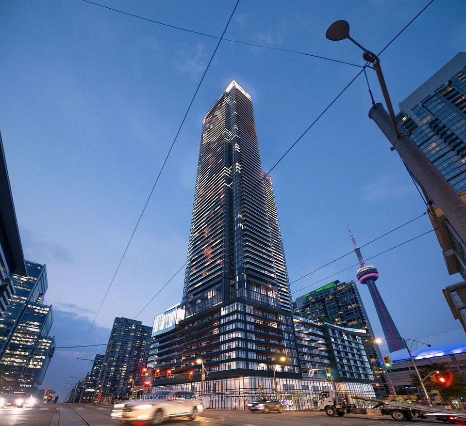 1 Concord Cityplace Way 3503, Toronto C01, ON M5V 0X4