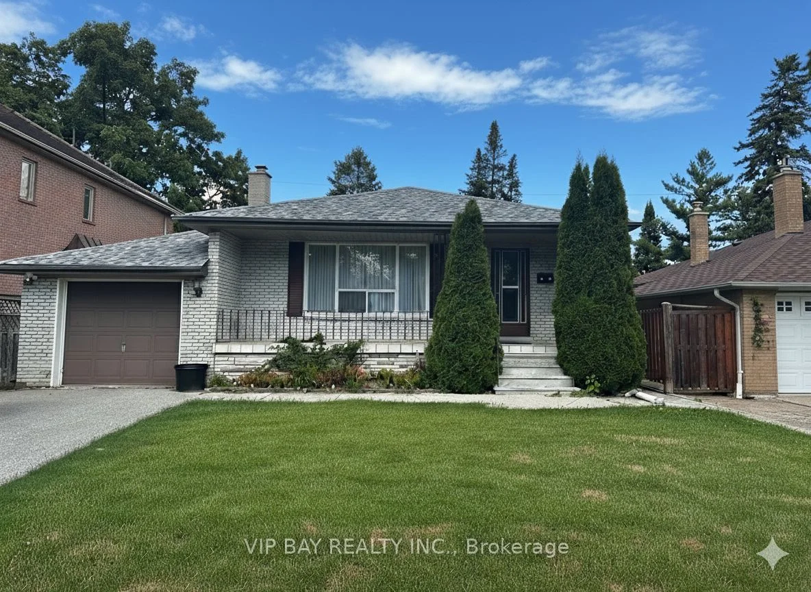 172 Pemberton Avenue, Toronto C14, ON M2M 1Y8