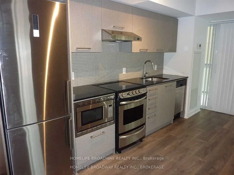 87 Peter Street 813, Toronto C01, On M5v 0p1