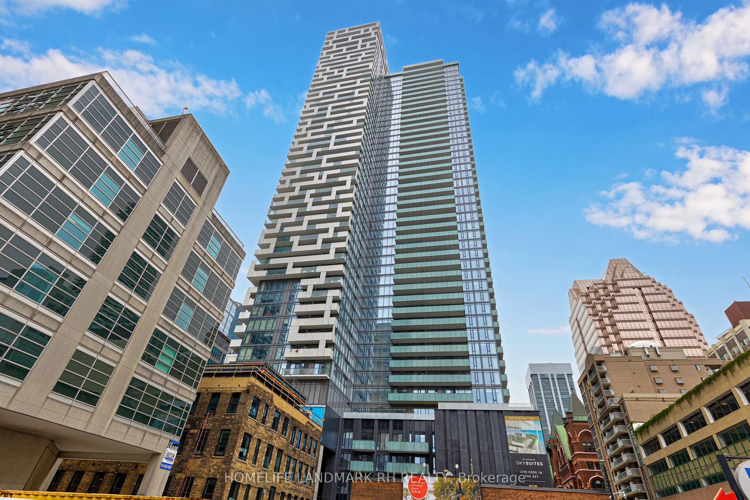 25 Richmond Street E 1506, Toronto C08, ON M5C 0A6