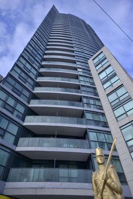 600 Fleet Street 2609, Toronto C01, ON M5V 1B7