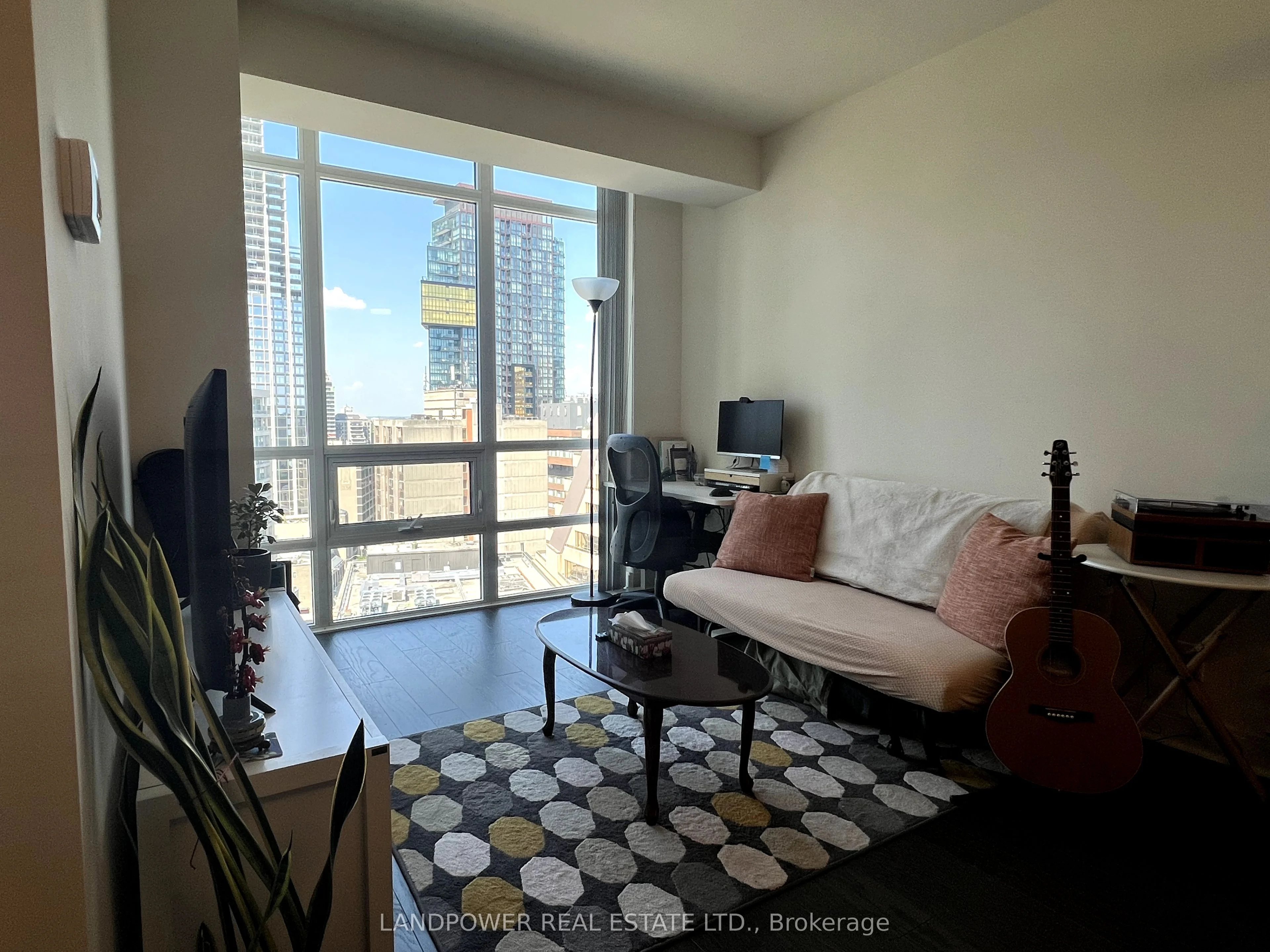 825 Church Street 1801, Toronto C02, ON M4W 3Z4