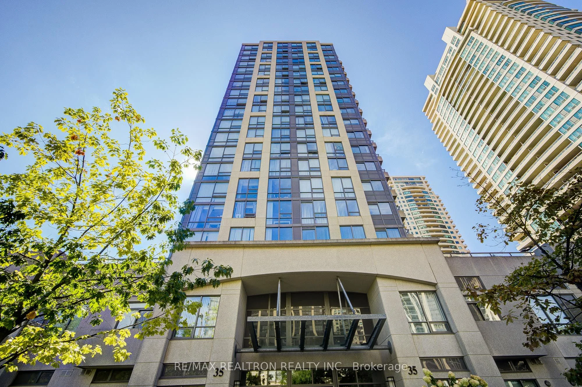 35 Hollywood Avenue 509, Toronto C14, On M2n 0a9
