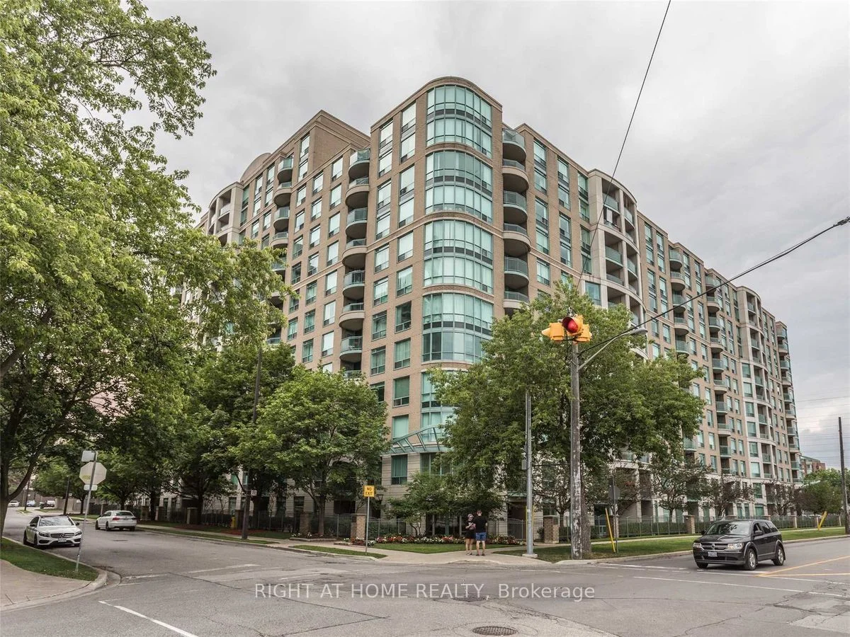 18 PEMBERTON Avenue 309, Toronto C14, ON M2M 4K9