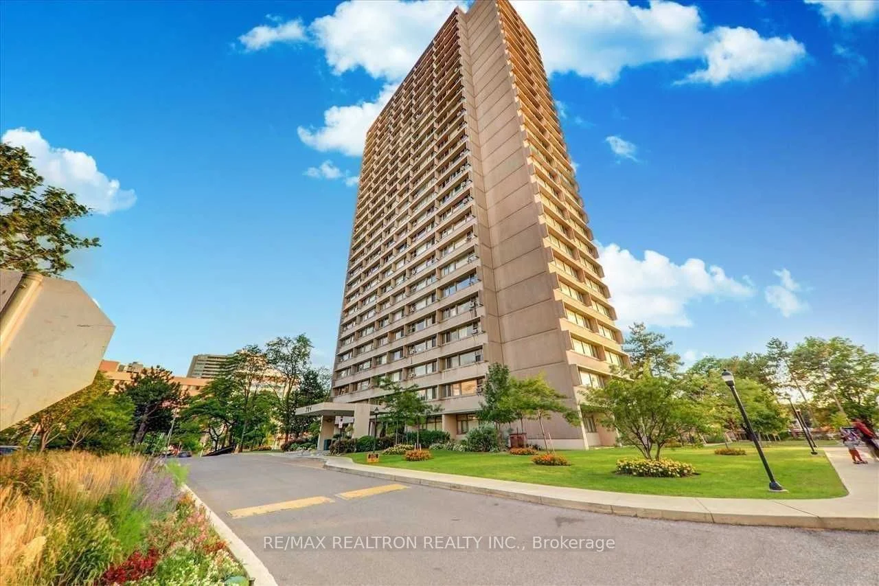 715 Don Mills Road 1607, Toronto C11, ON M3C 1T1