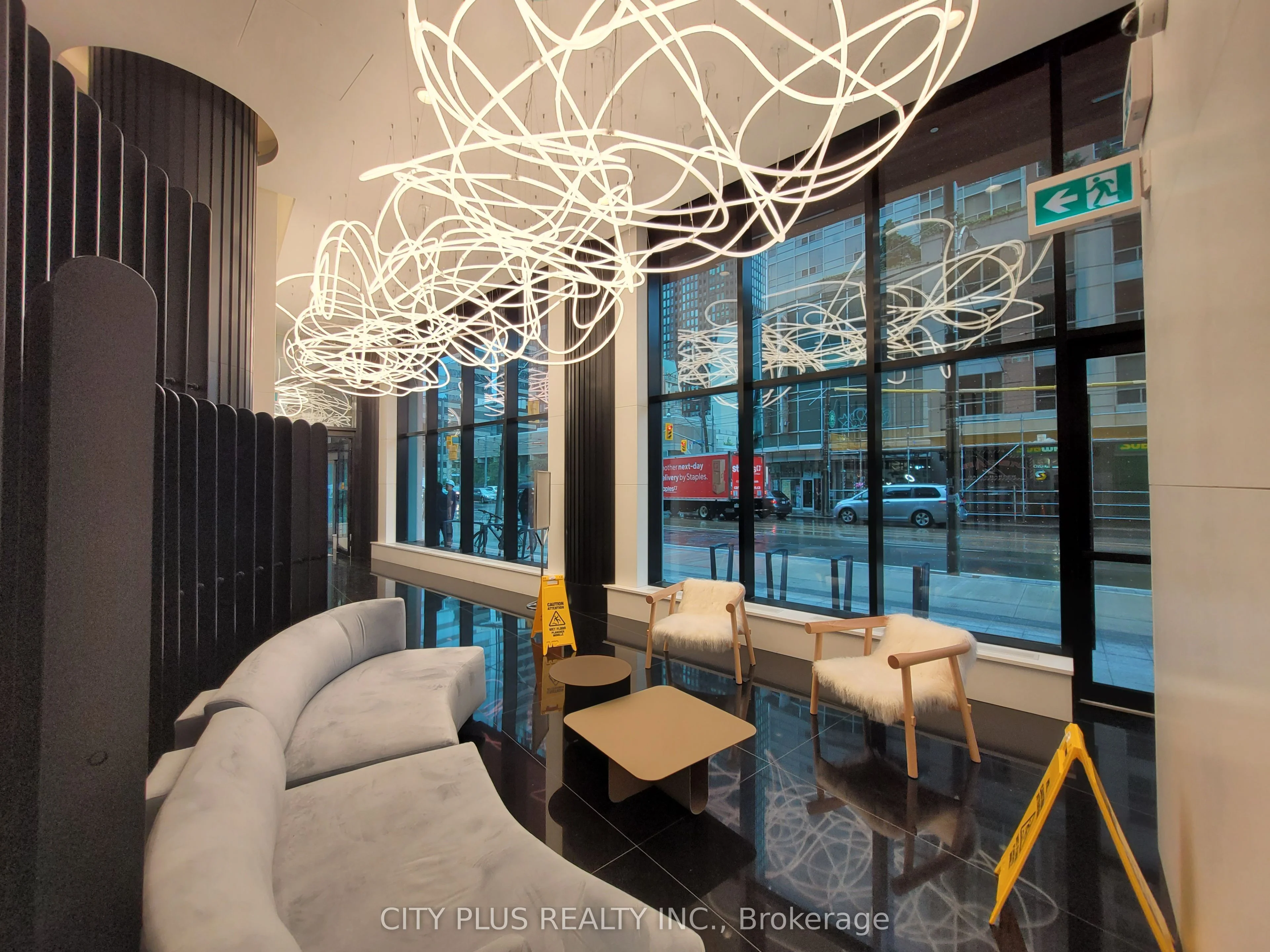 280 Dundas Street W 2808, Toronto C01, ON M5T 0E3