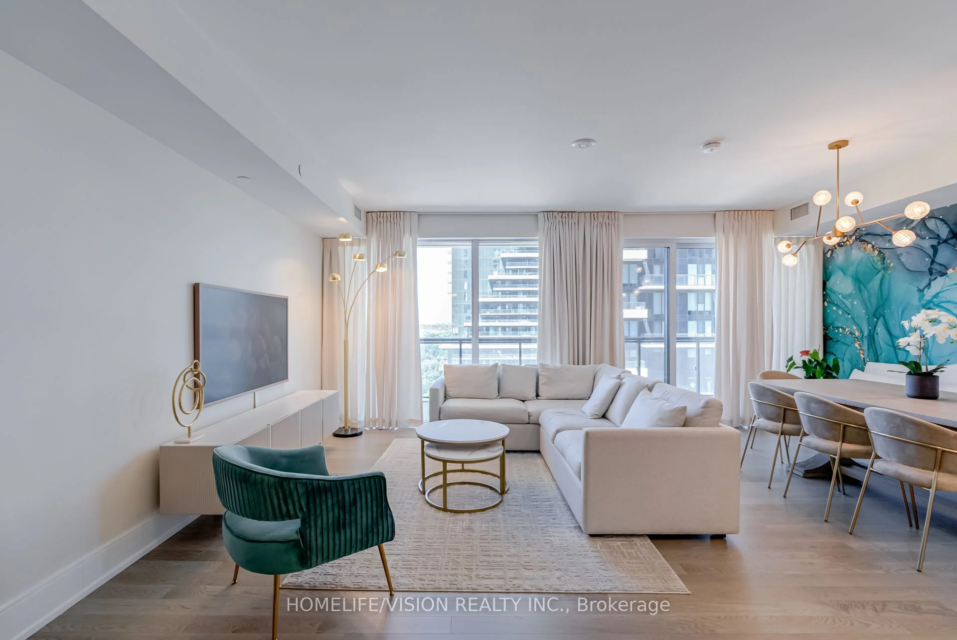 Condo Apartment in Toronto