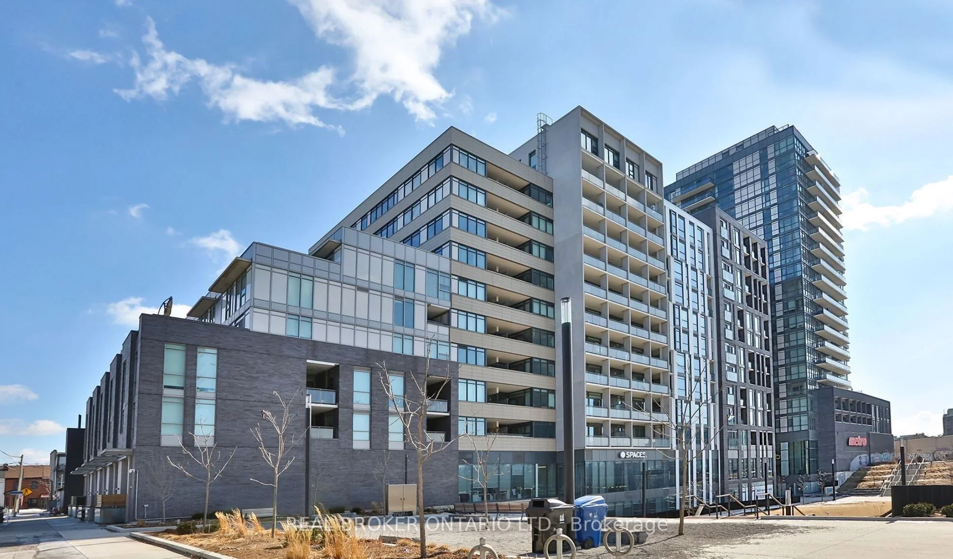 20 Minowan Miikan Lane 1021, Toronto C01, On M6j 1m3