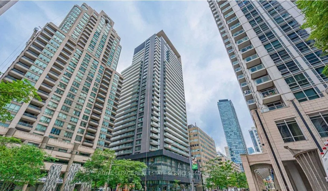 770 Bay Street 608, Toronto C01, ON M5G 1N6