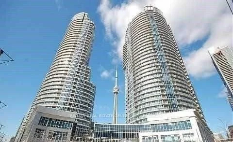 8 York Street 2113, Toronto C01, ON M5J 2Y2