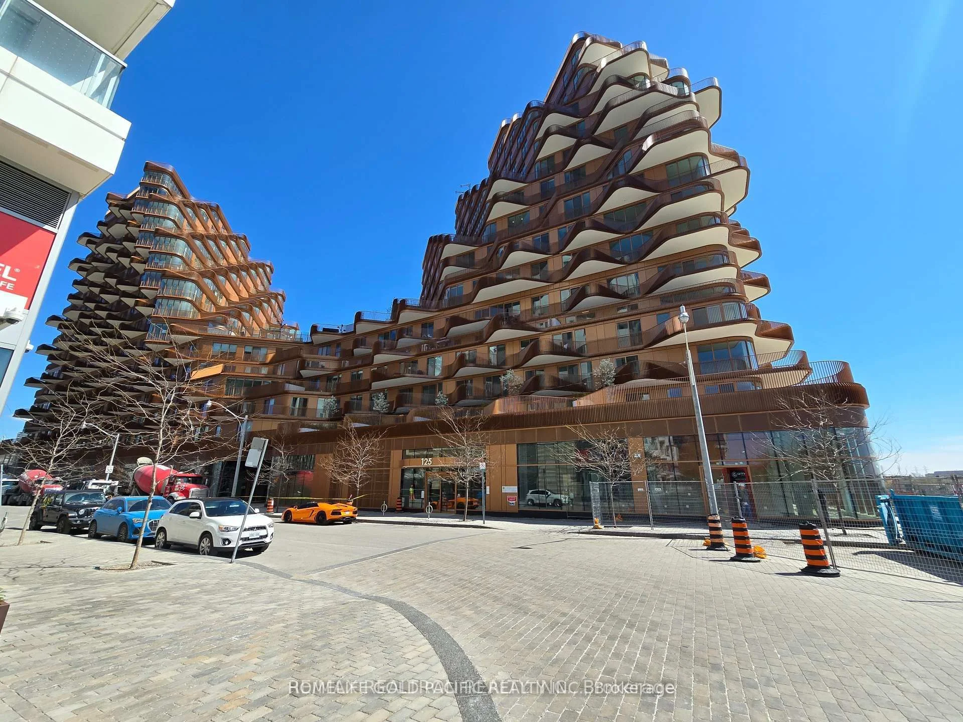 155 Merchants' Wharf 1126, Toronto C08, ON M5A 0Y4
