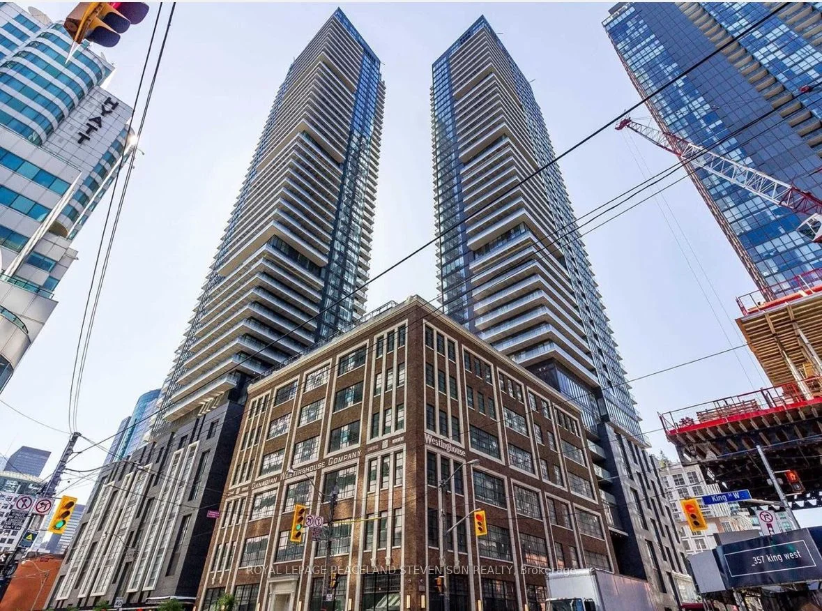 125 Blue Jays Way 1701, Toronto C01, ON M5V 0N5