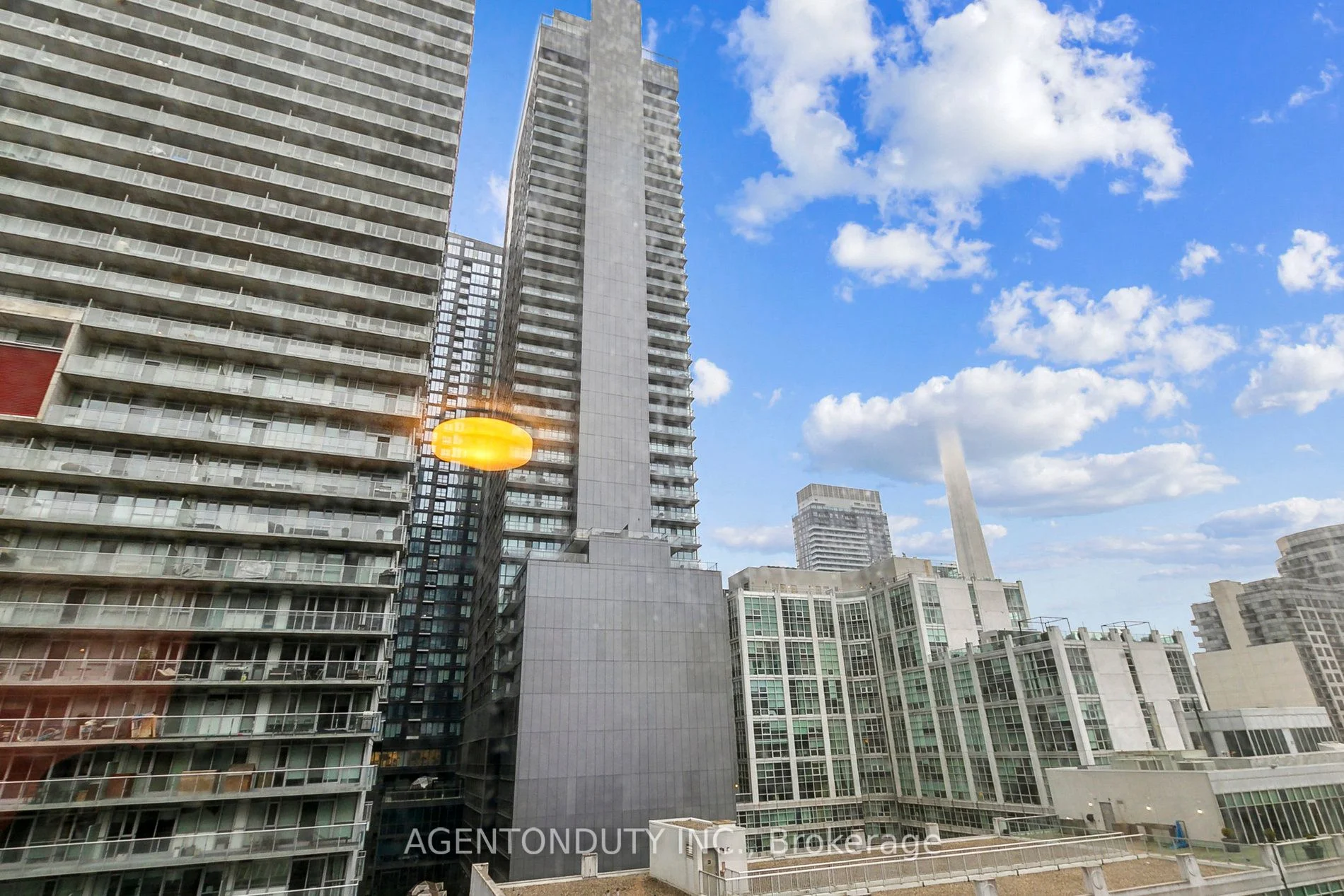 393 King Street W 708, Toronto C01, ON M5V 3G8