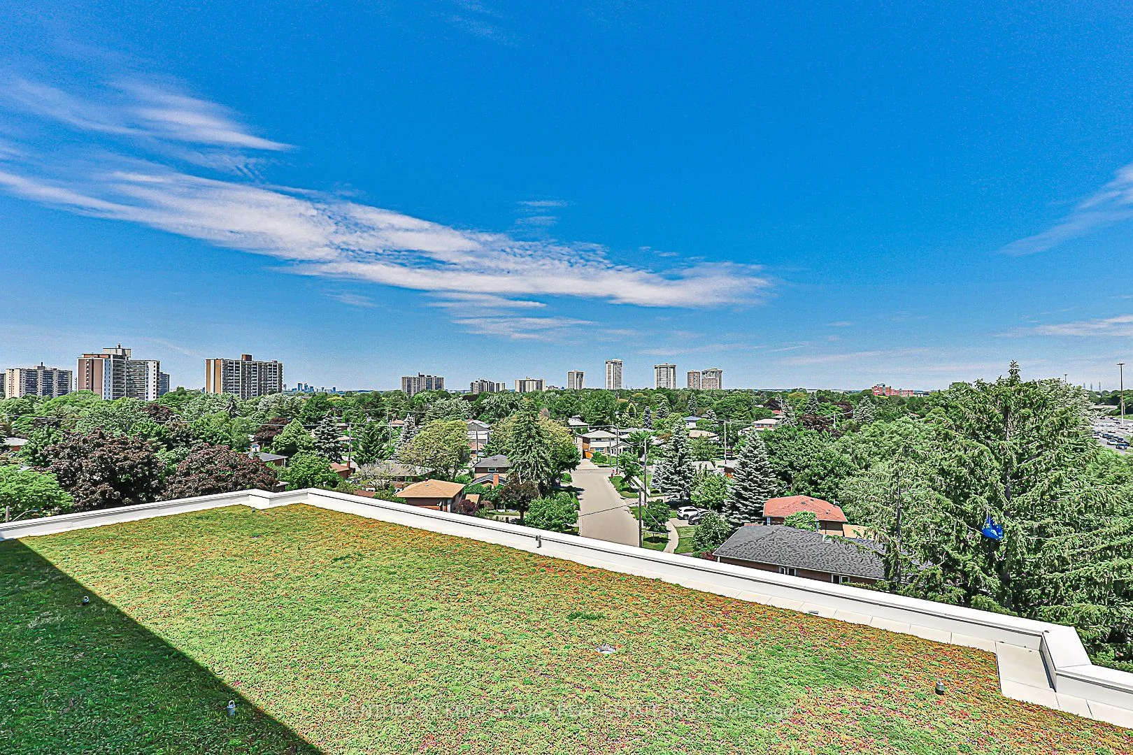 188 Fairview Mall Drive 715, Toronto C15, On M2j 4t1
