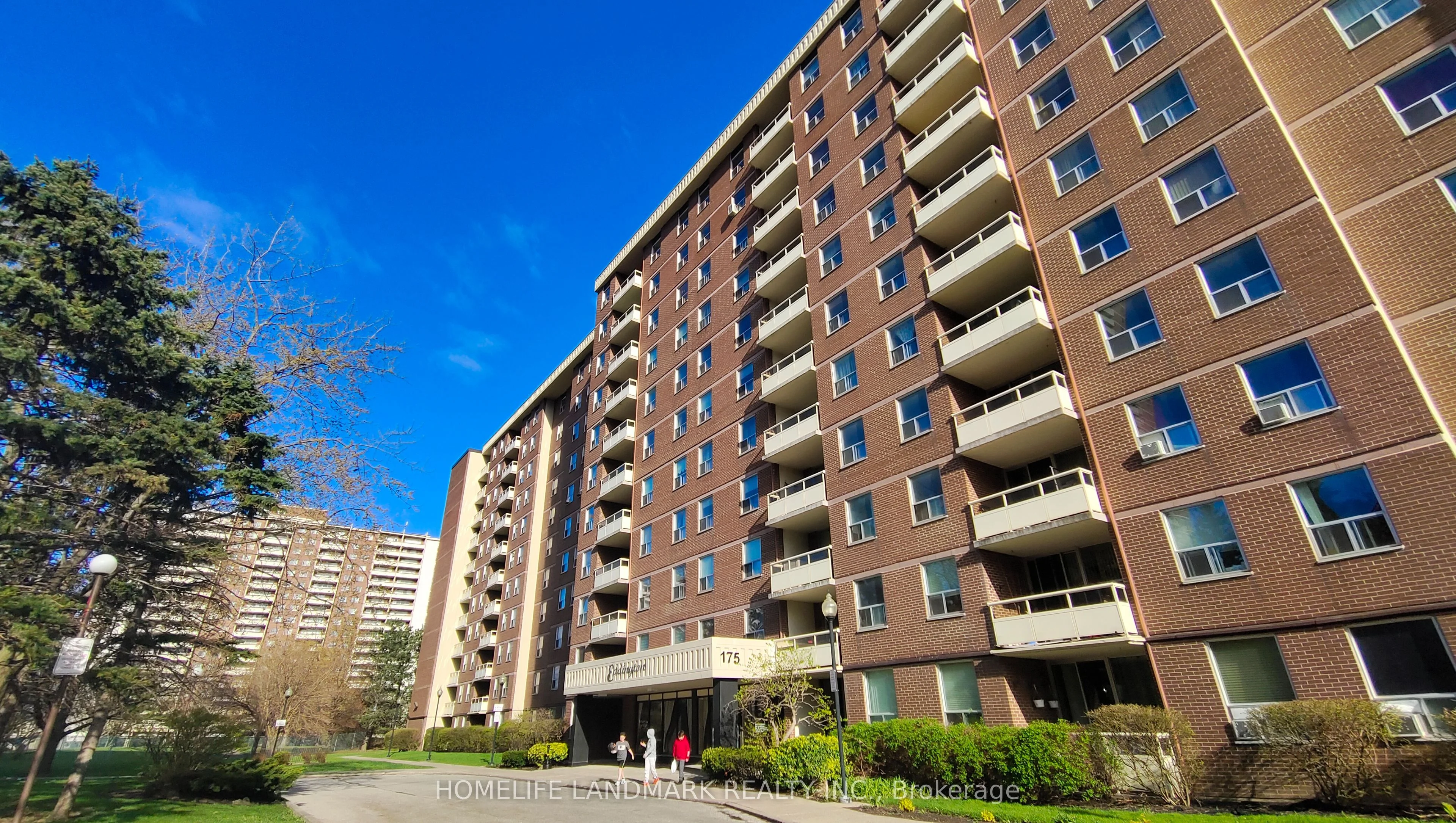 Condo Apartment in Toronto