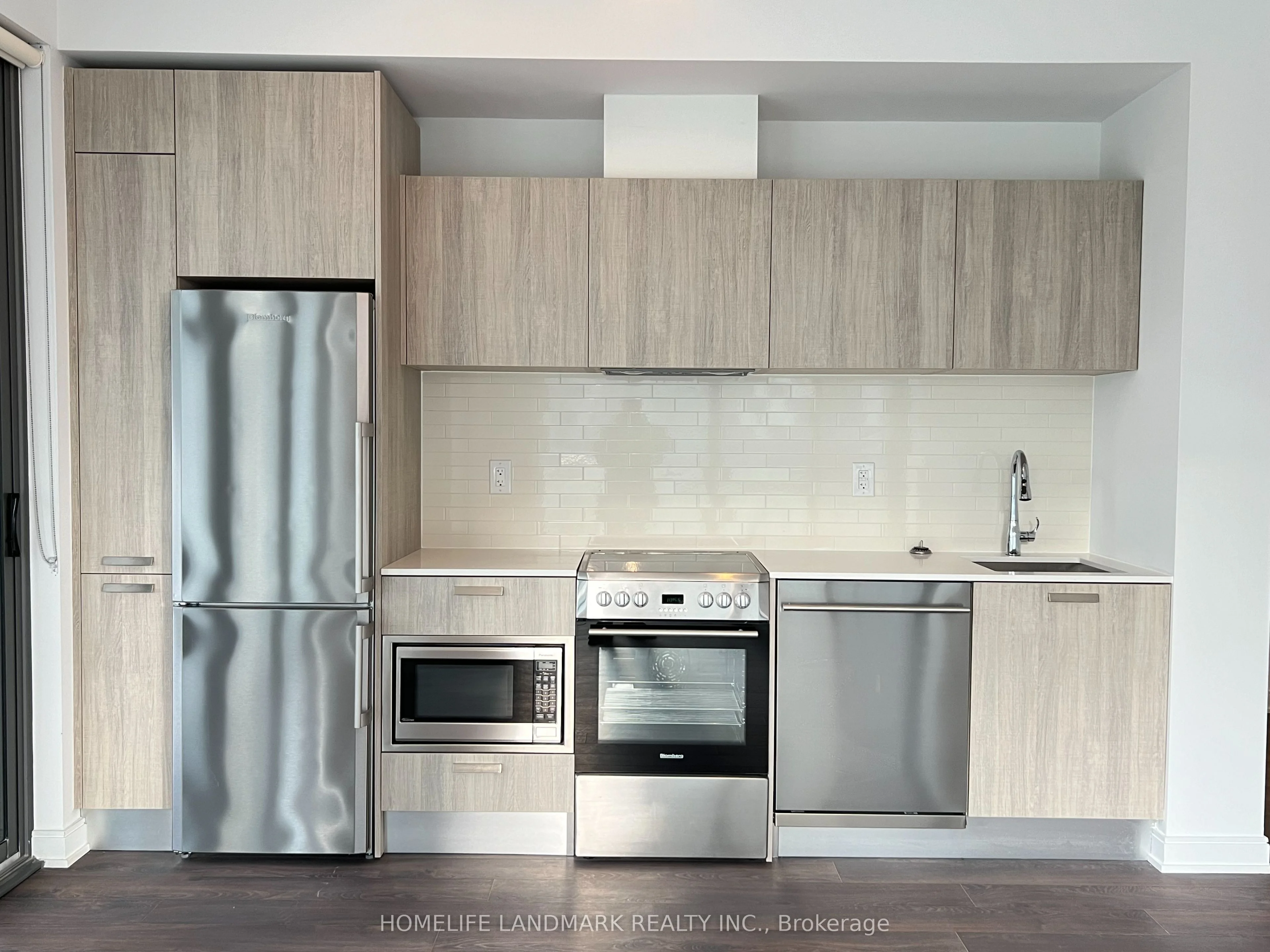 50 Charles Street E 505, Toronto C08, On M4y 0c3