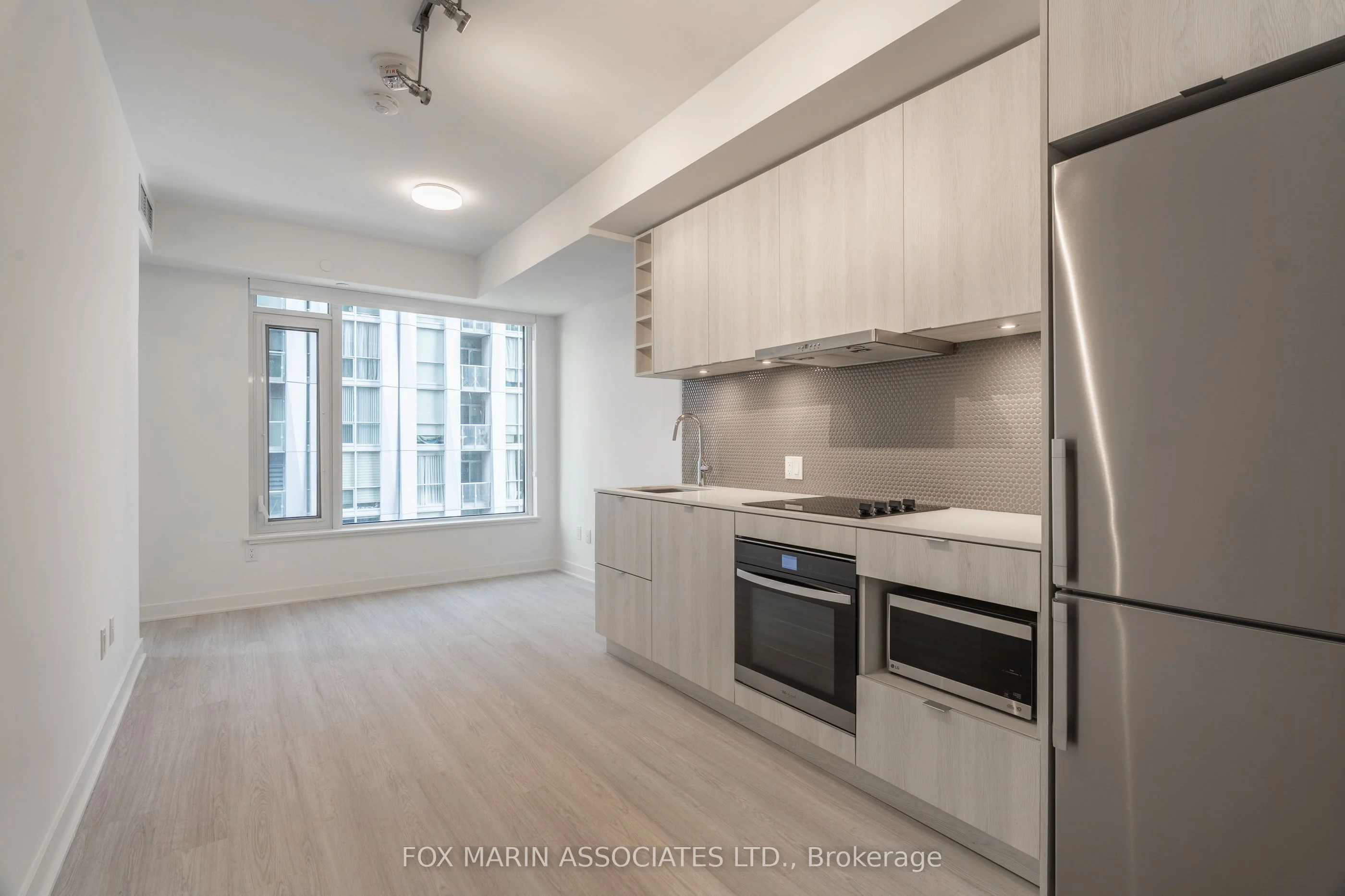 11 Yorkville Avenue 808, Toronto C02, ON M4W 1L2