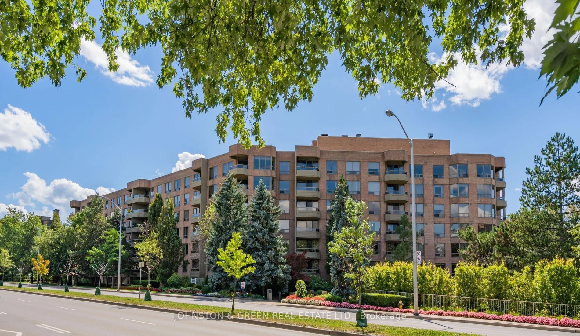 1200 Don Mills Road 214, Toronto C13, ON M3B 3N8