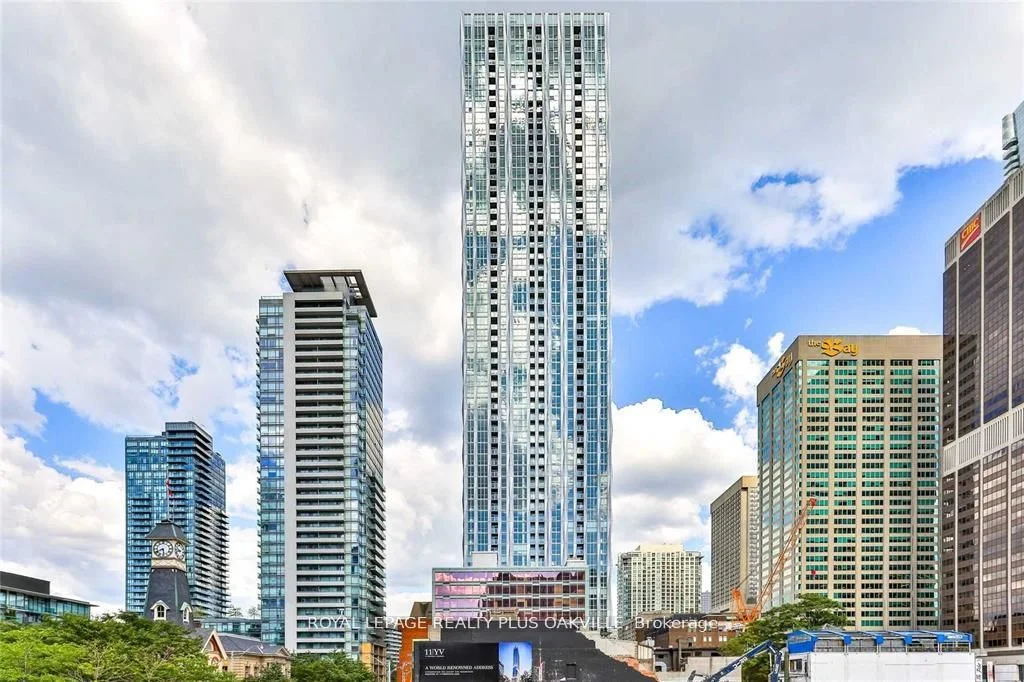1 Yorkville Avenue 3406, Toronto C02, ON M4W 0B1