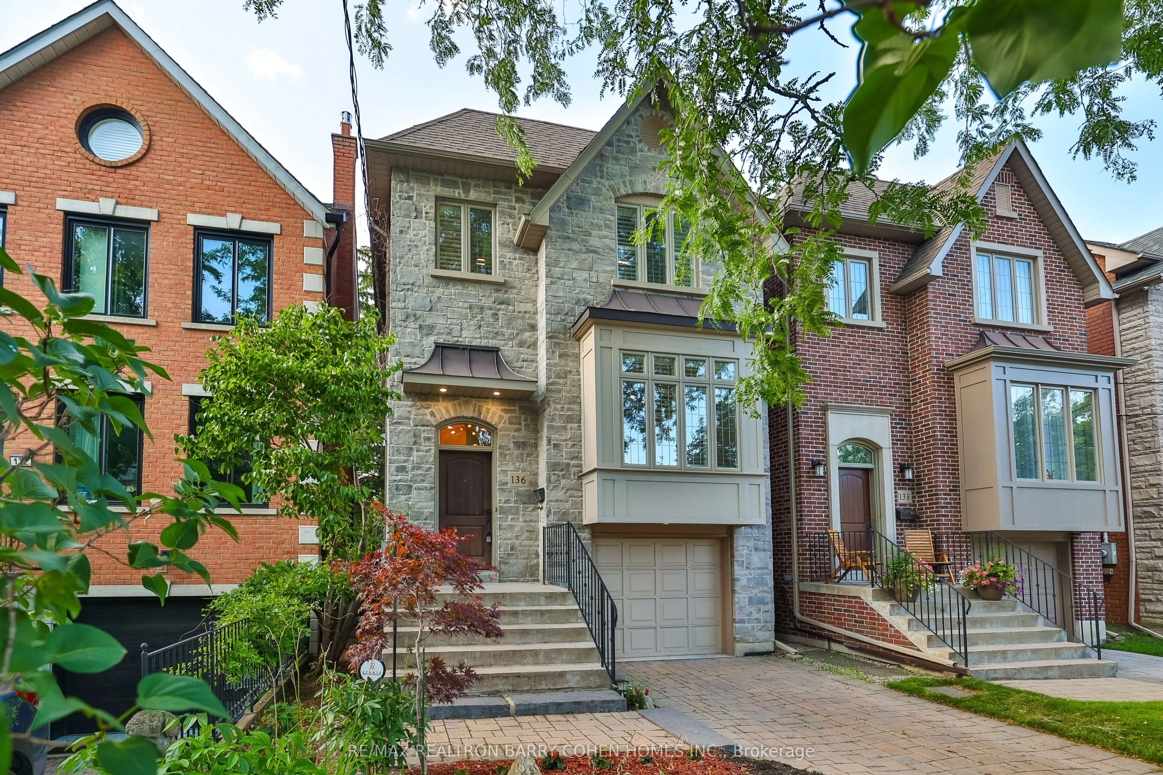 136 Bowood Avenue, Toronto C04, On M4n 1y5