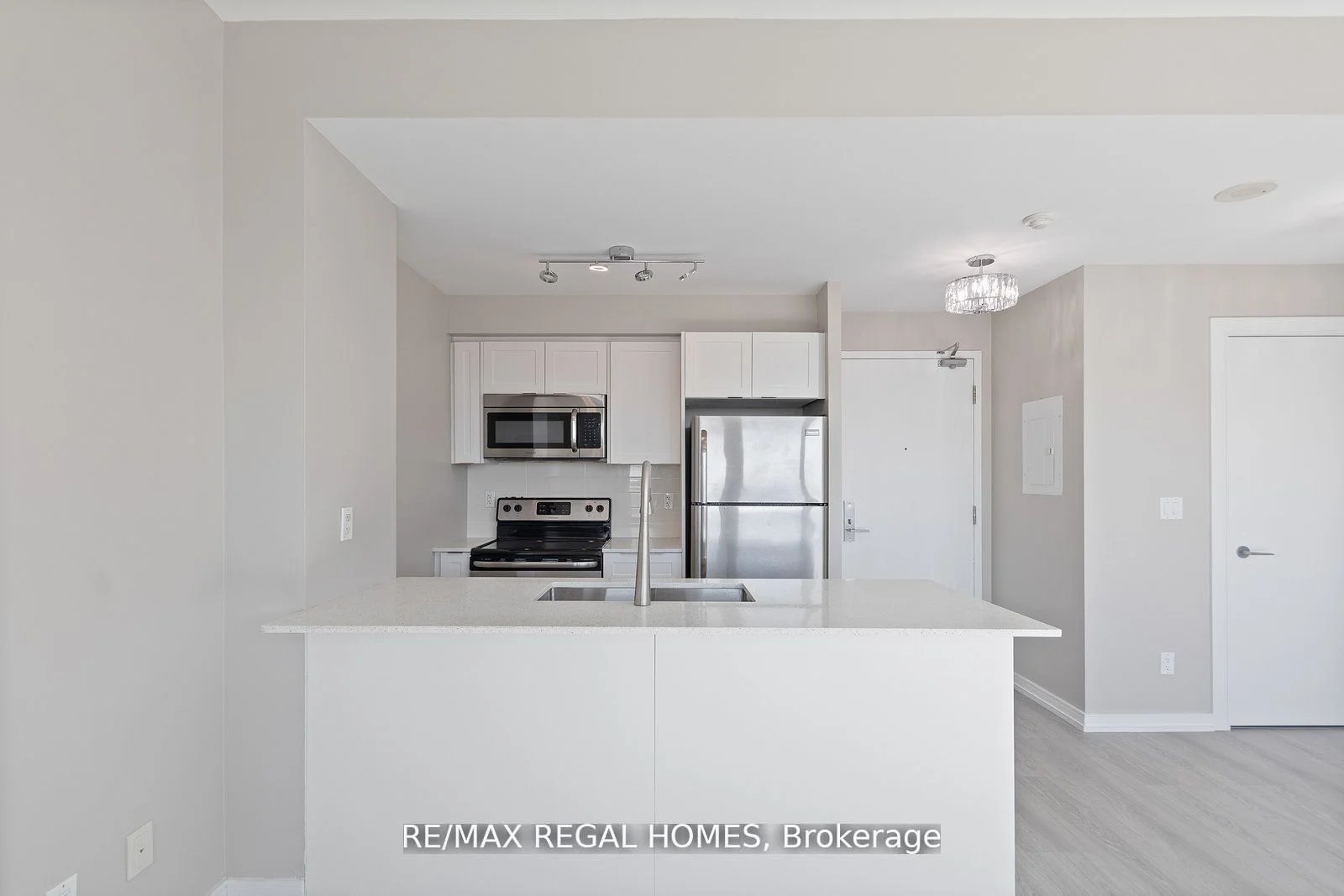 55 East Liberty Street 512, Toronto C01, On M6k 3p9