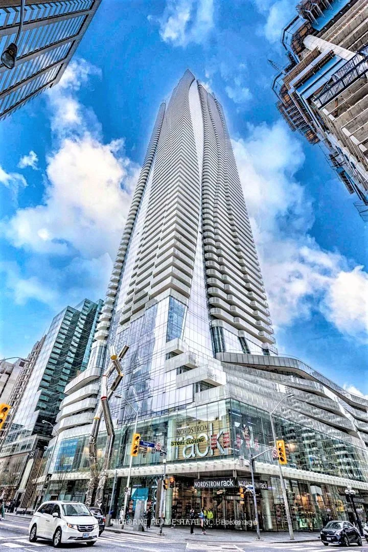1 Bloor Street E 4709, Toronto C08, ON M4W 0A8