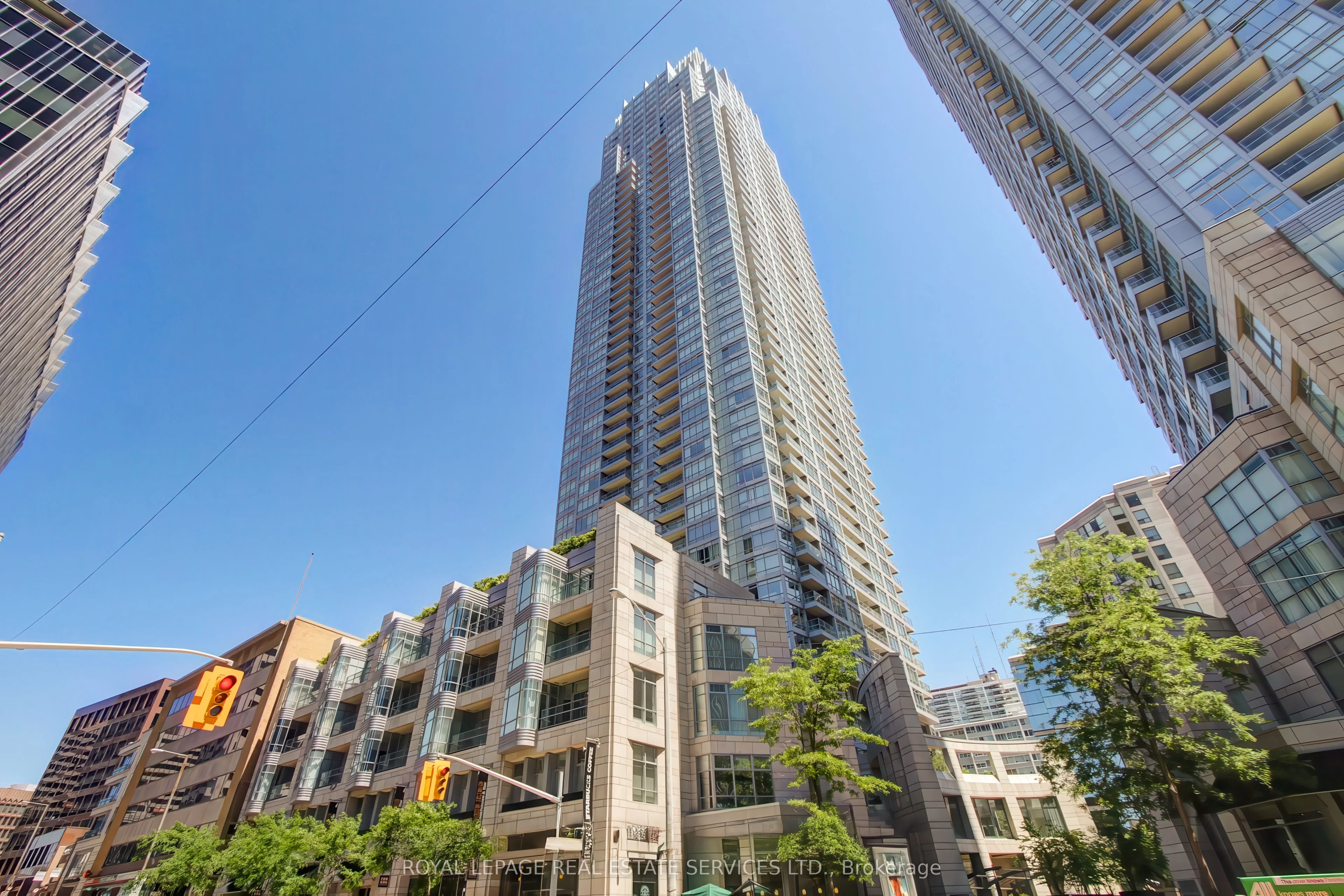 2191 Yonge Street 1909, Toronto C10, ON M4S 3H8