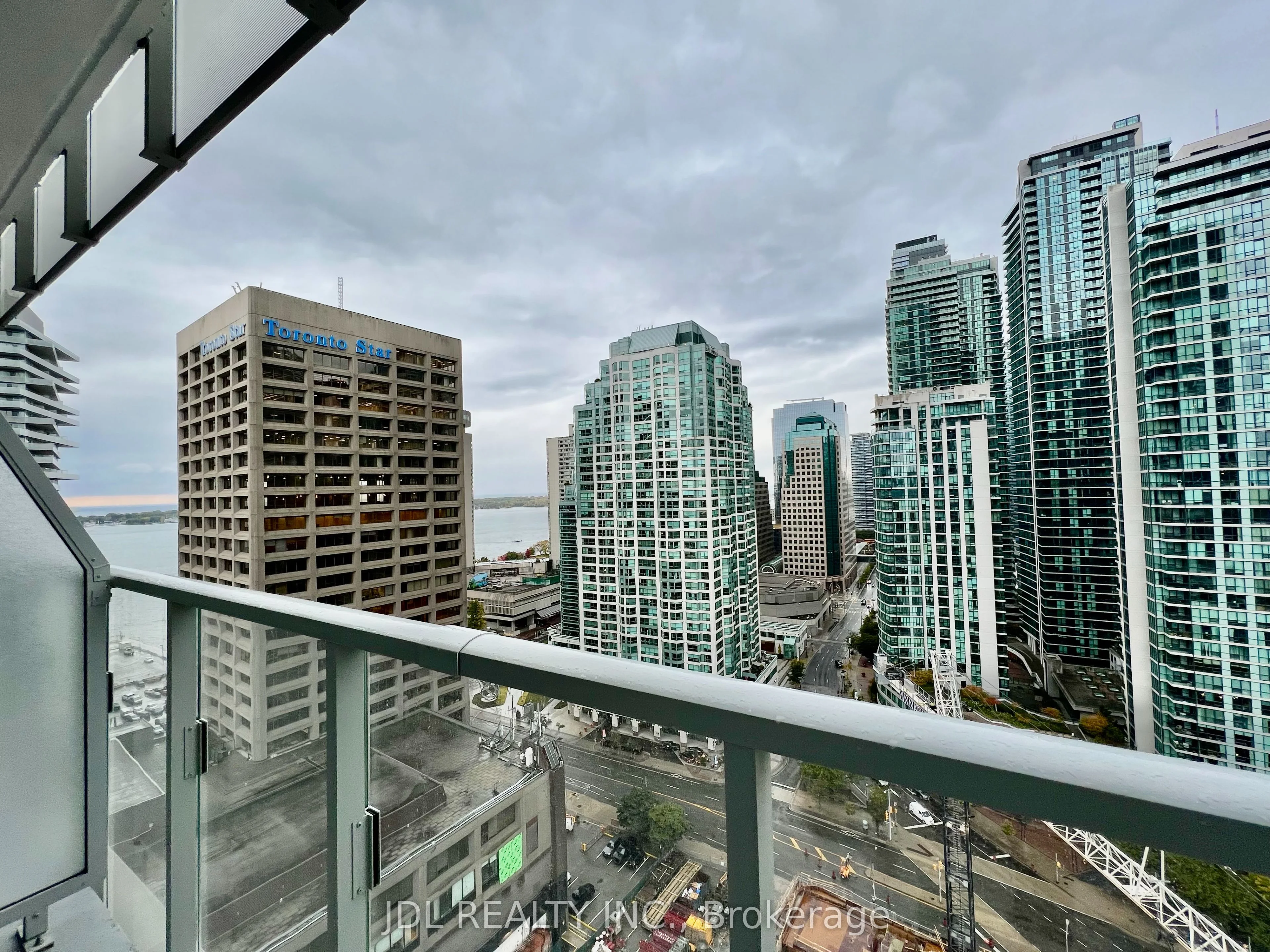 28 Freeland Street 2003, Toronto C08, ON M5E 1L7