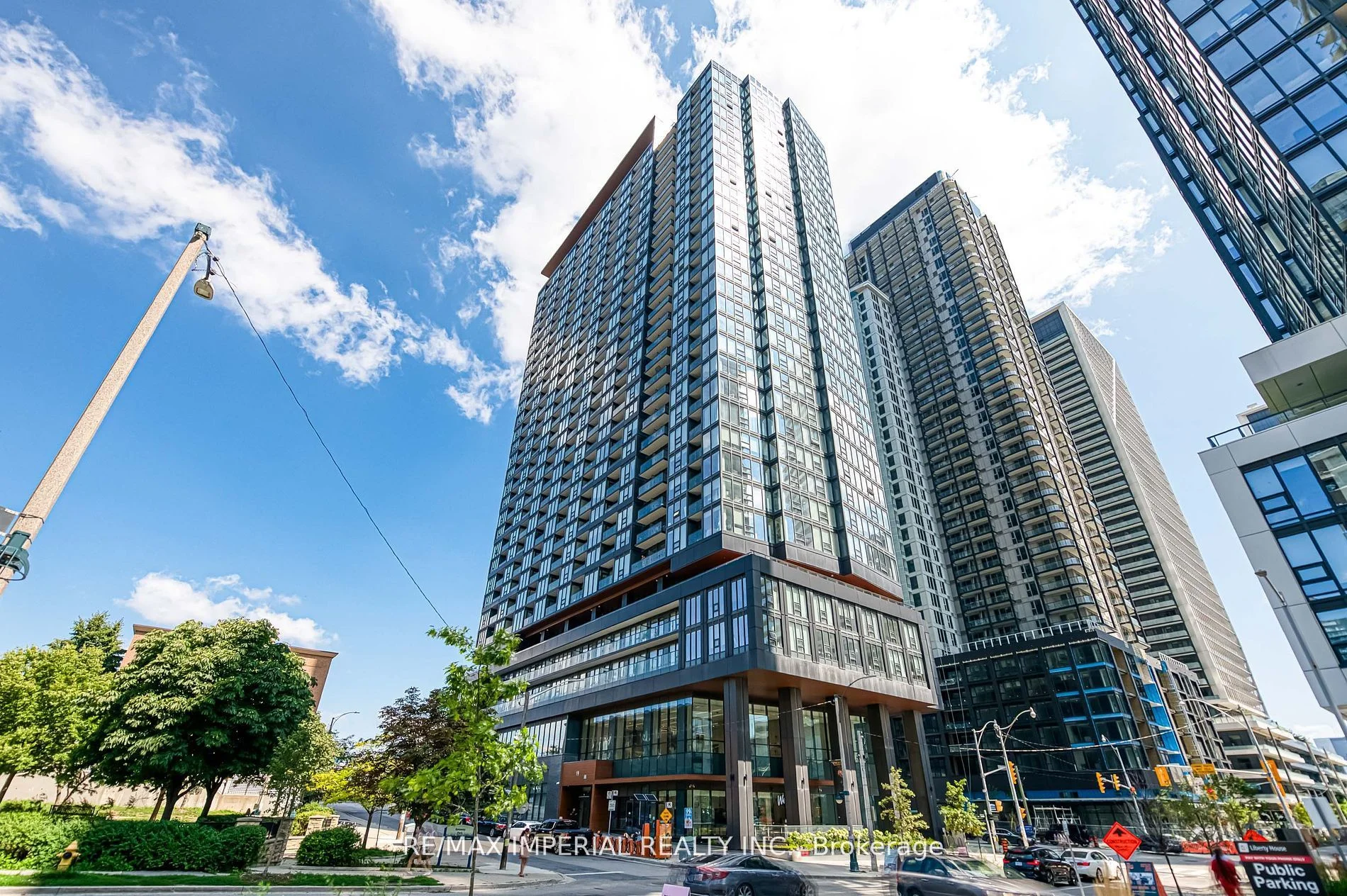Condo Apartment in Toronto