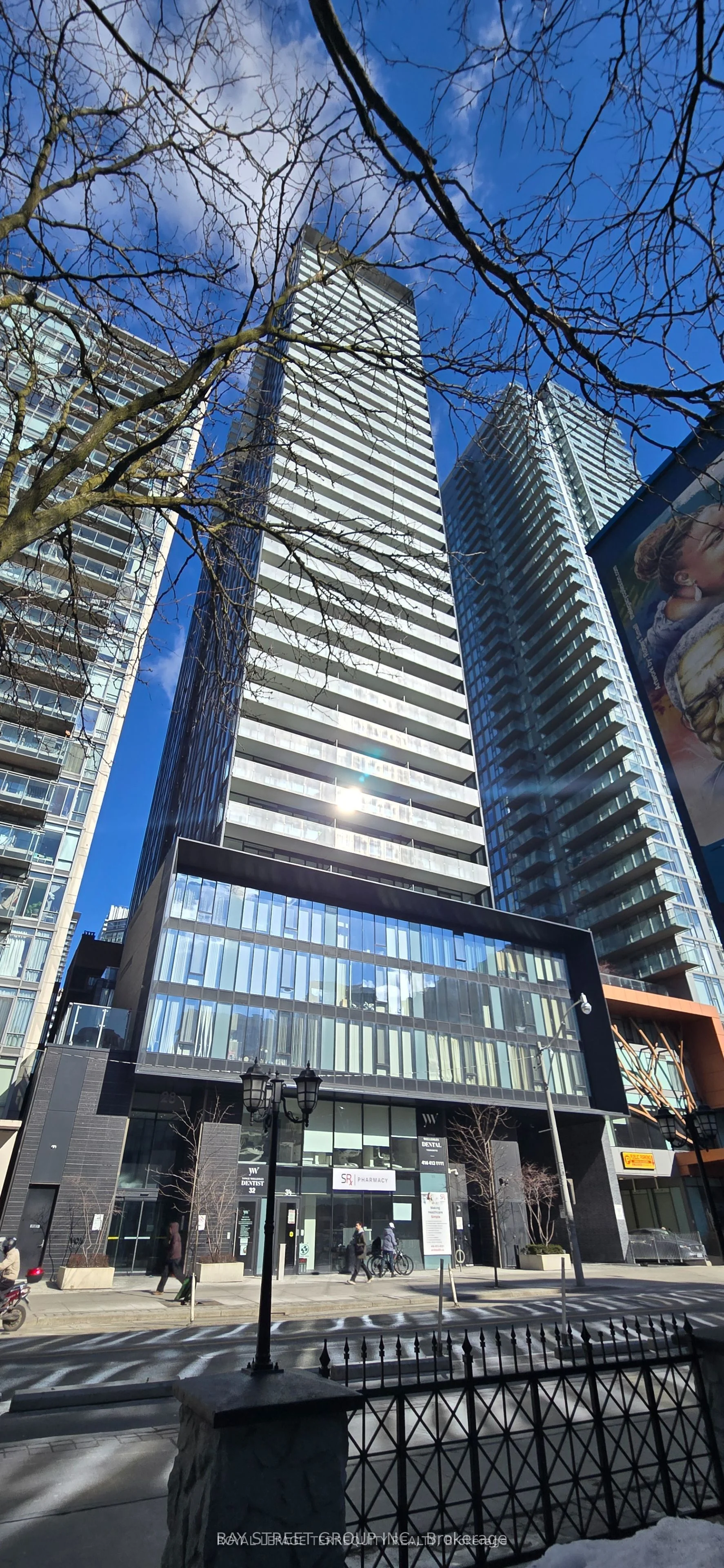 28 E Wellesley Street E 2008, Toronto C08, ON M4Y 0C4