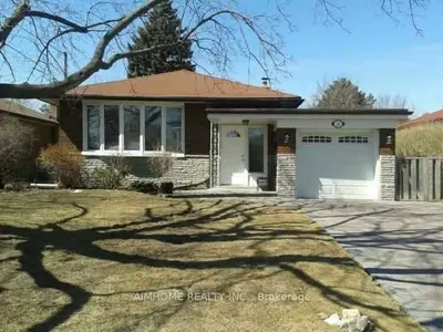 Detached in Toronto