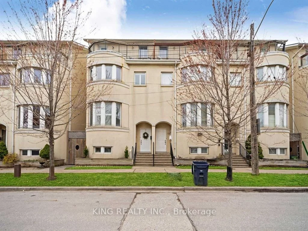 118 Tisdale Avenue, Toronto C13, ON M4A 1Y7