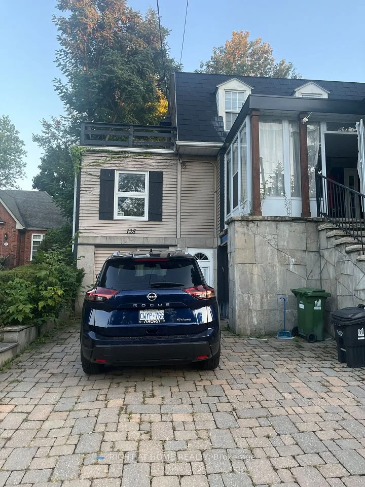125 Steeles Avenue E (unit one ), Toronto C14, ON M2M 3Y5