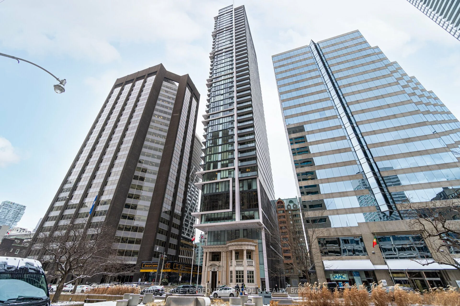 426 University Avenue 3709, Toronto C01, On M5g 1s9