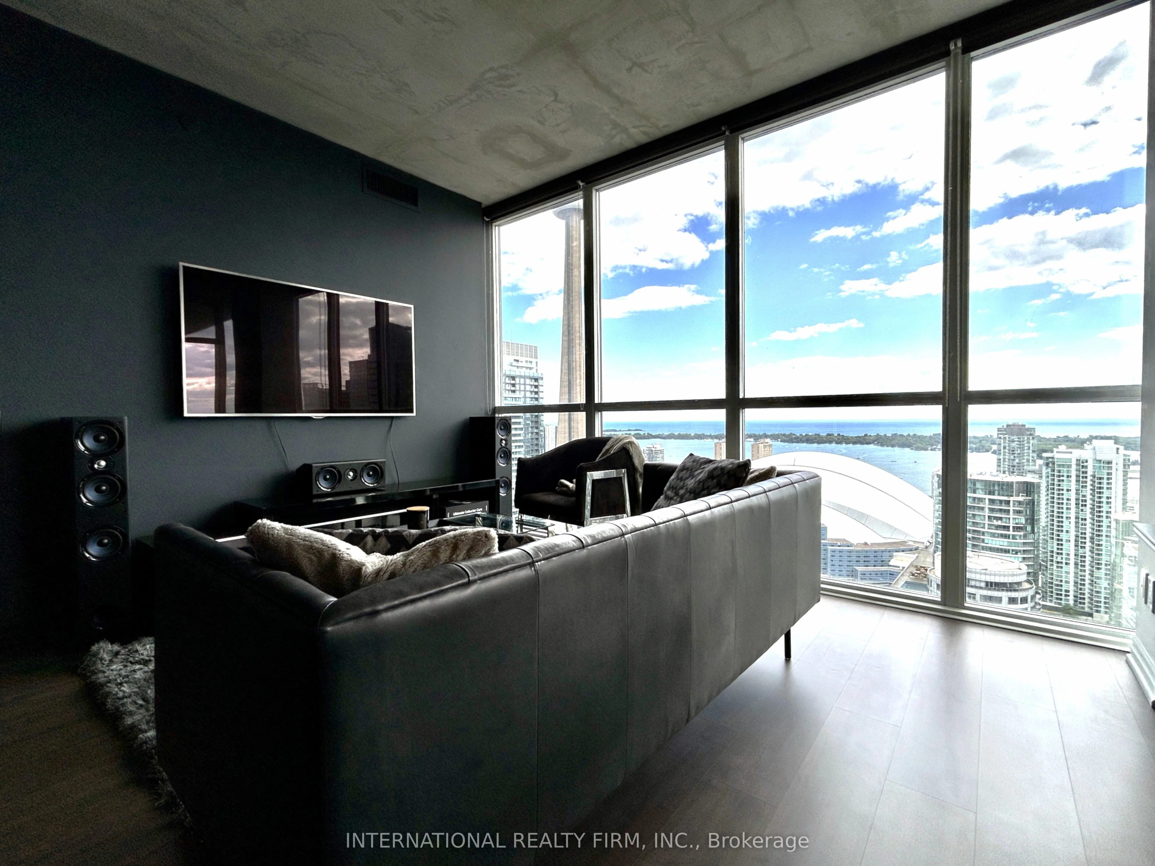 88 Blue Jays Way 3804, Toronto C01, ON M5V 0L7