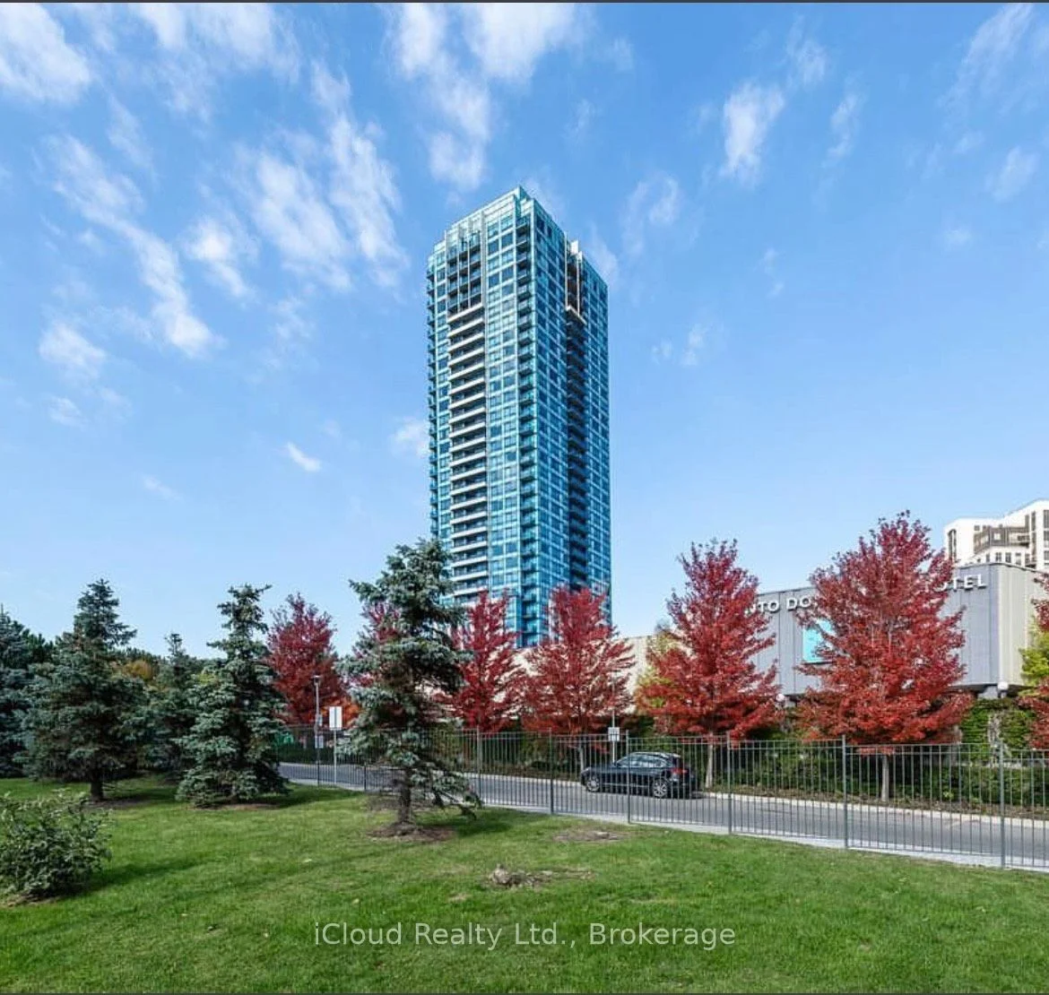 181 Wynford Drive 1005, Toronto C13, ON M3C 0C6
