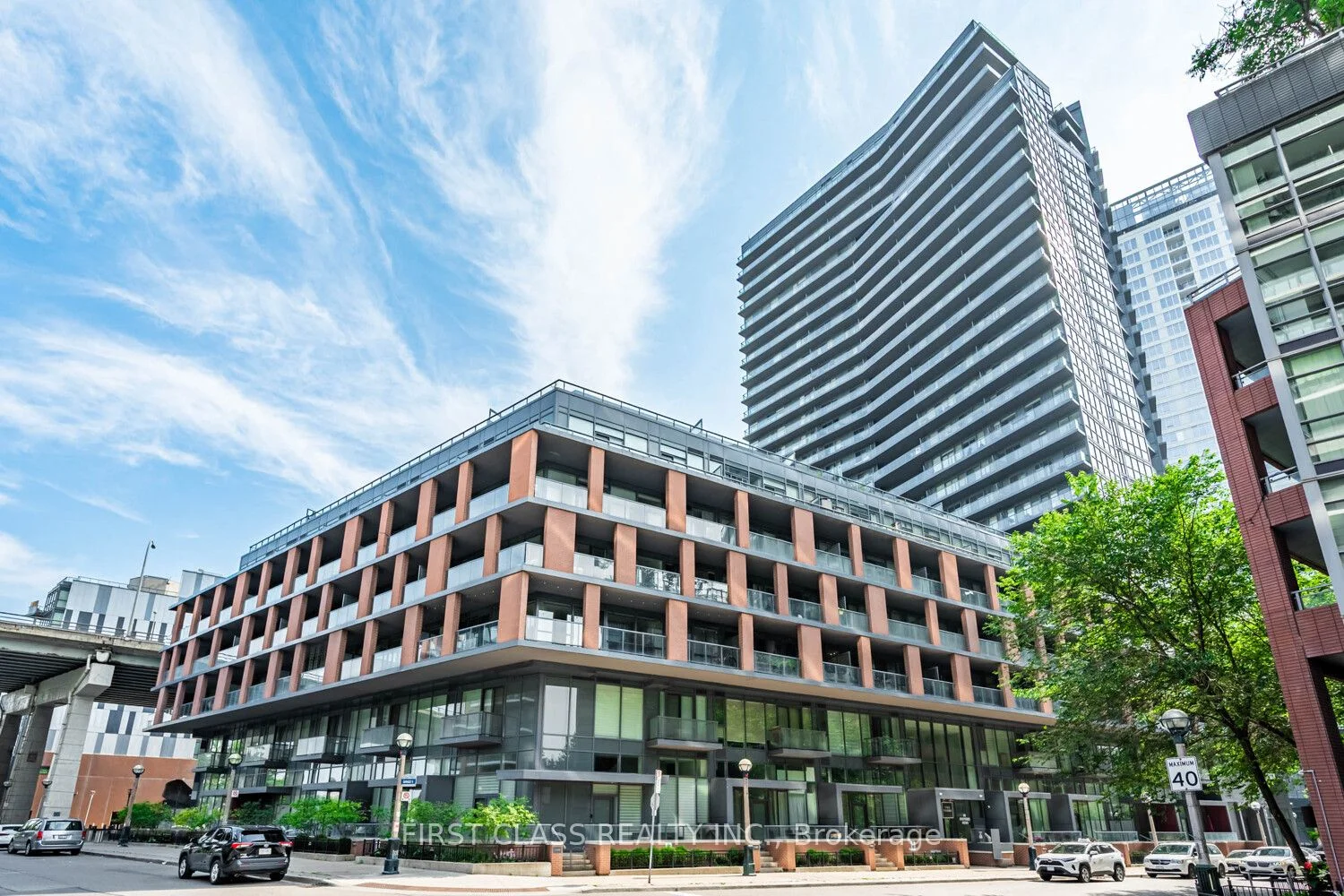 20 Bruyeres Mews 2308, Toronto C01, ON M5V 0G8