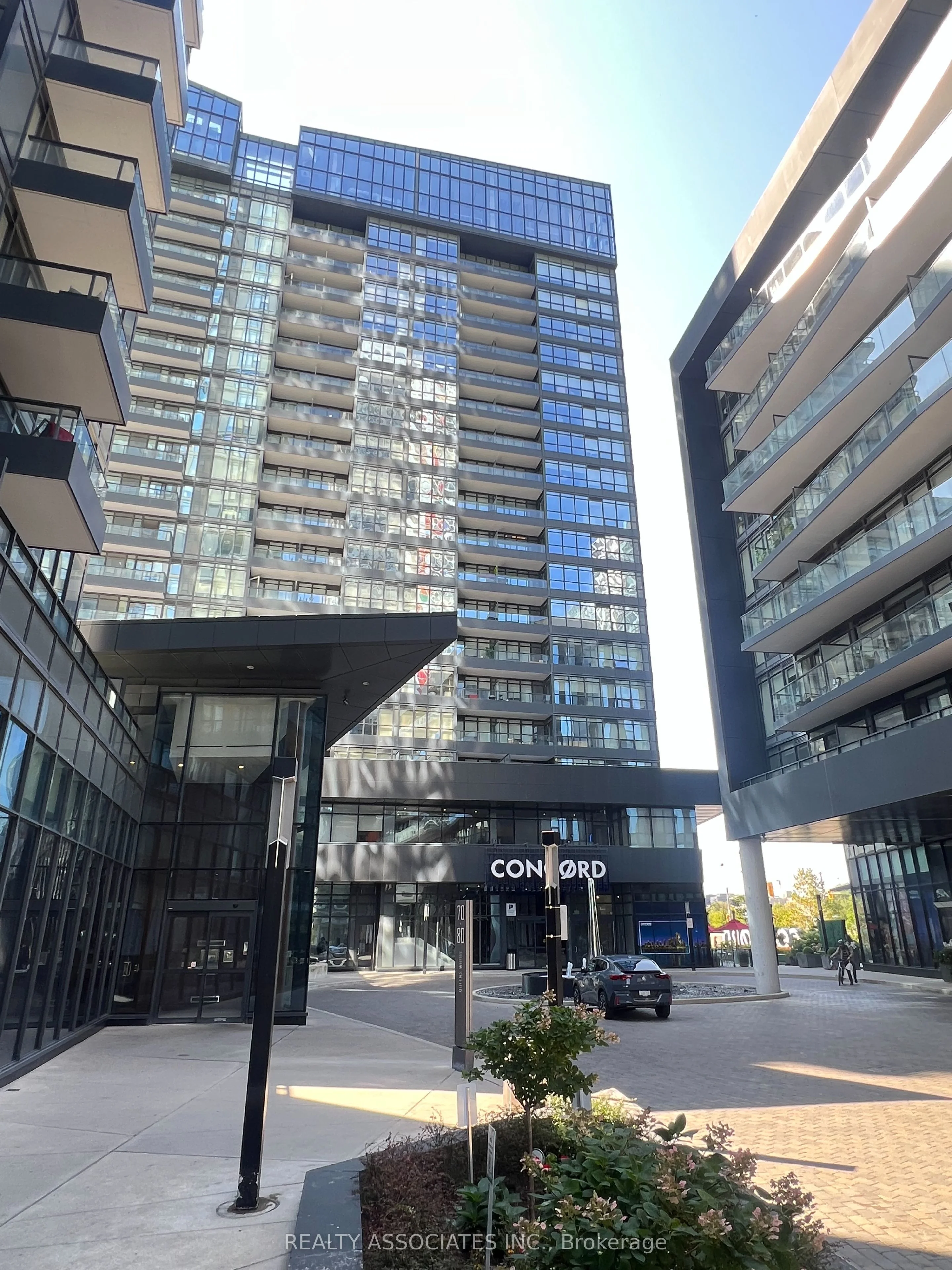 80 Queens Wharf Road 2108, Toronto C01, ON M5V 0J3