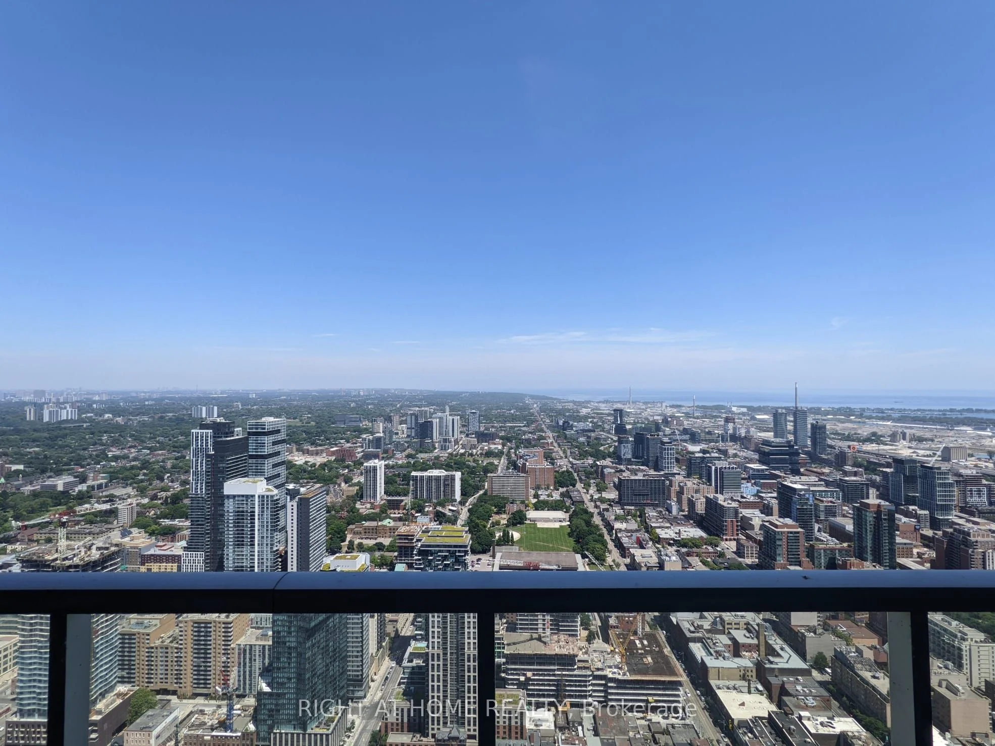 197 Yonge Street 6004, Toronto C08, On M5b 1m4