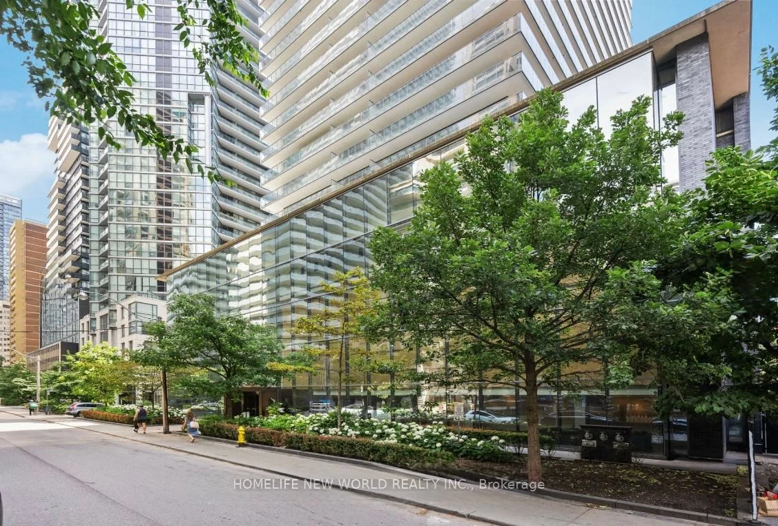 33 Charles Street E 2410, Toronto C08, ON M4Y 0A2