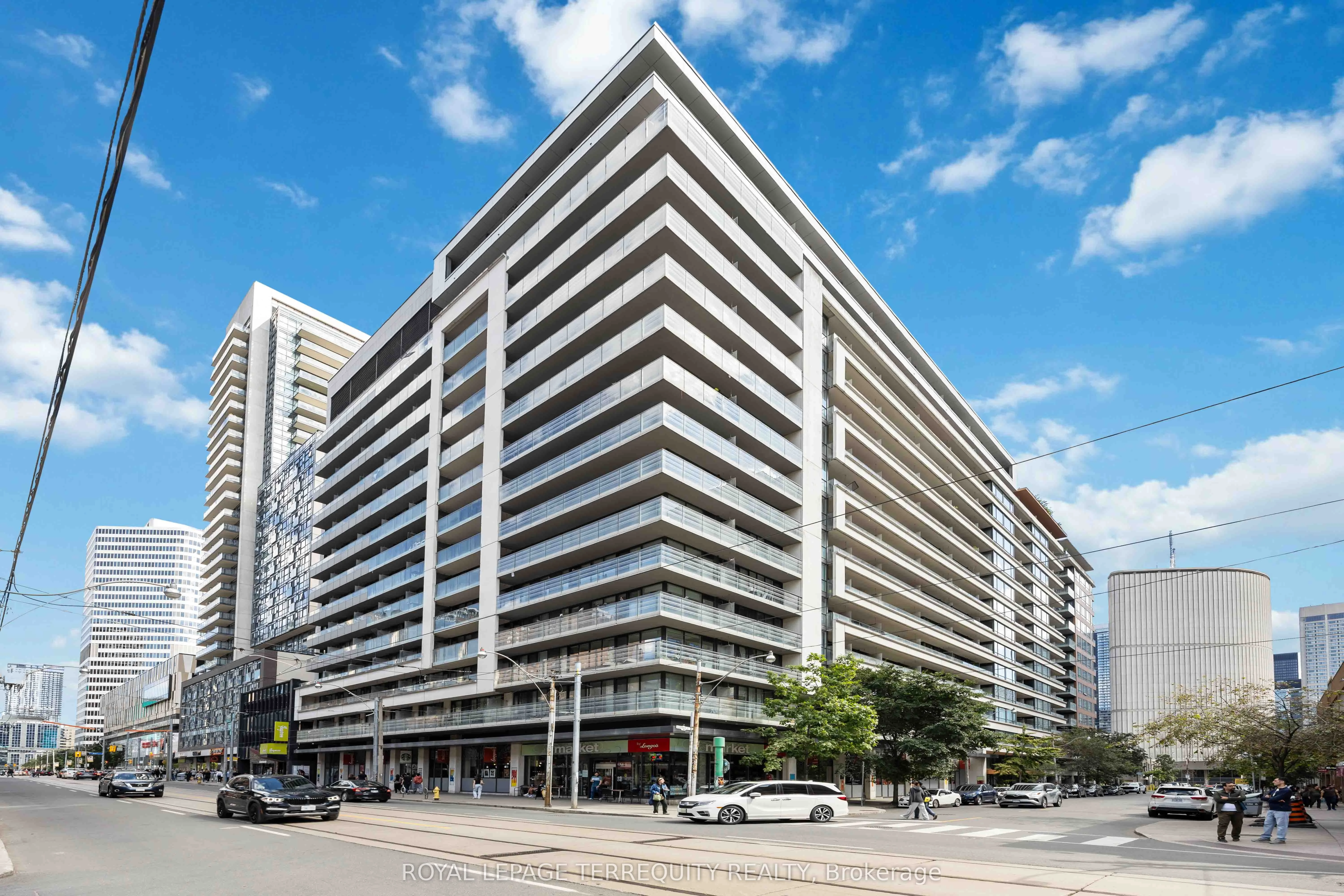 111 Elizabeth Street 729, Toronto C01, ON M5G 1P7