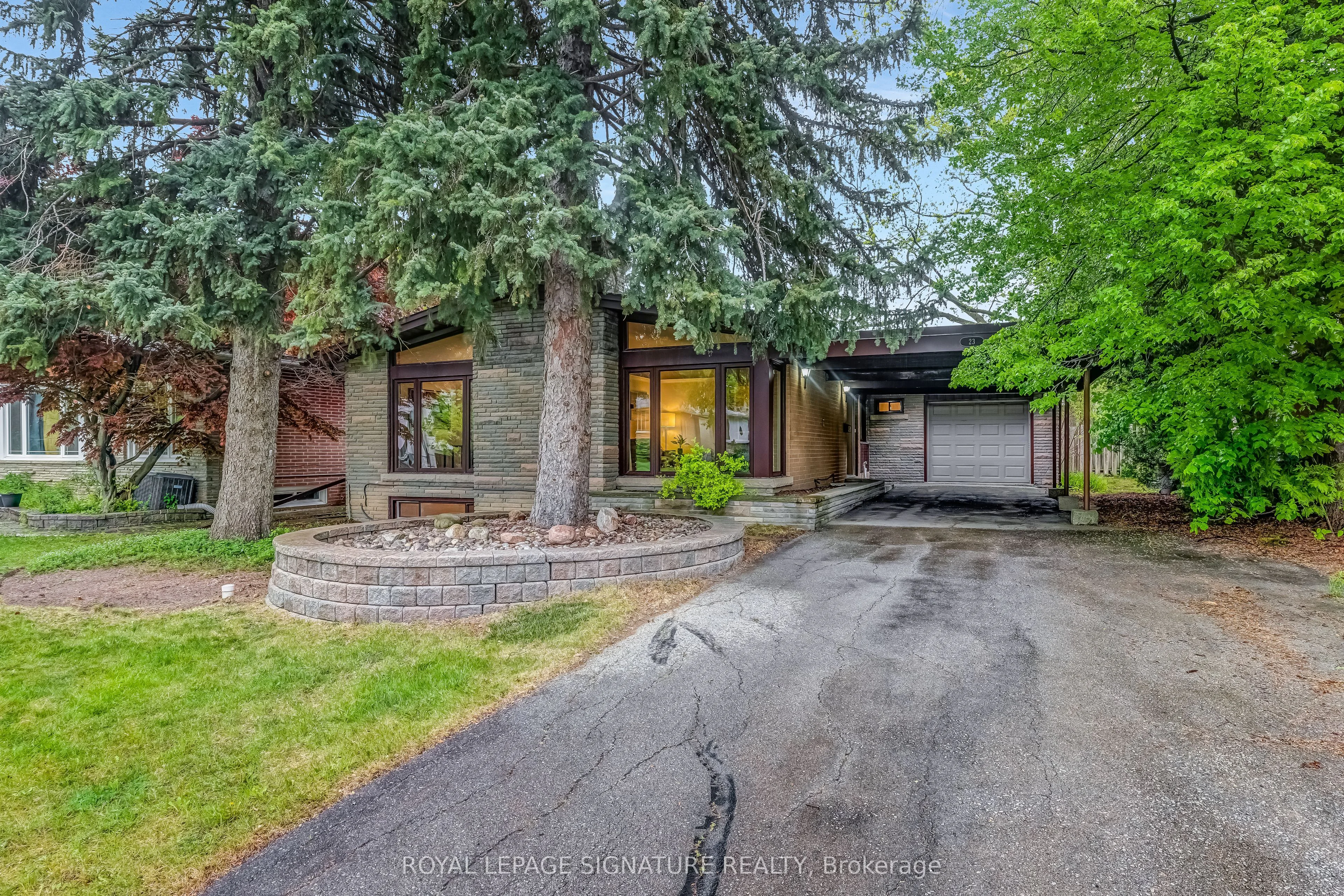 Detached in Toronto