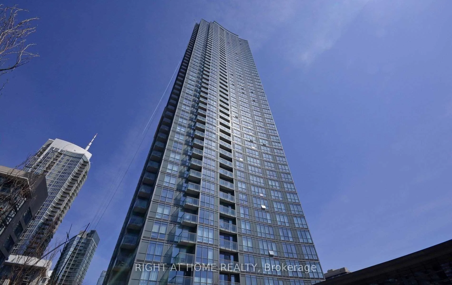 11 Brunel Court 507, Toronto C01, ON M5V 3Y3