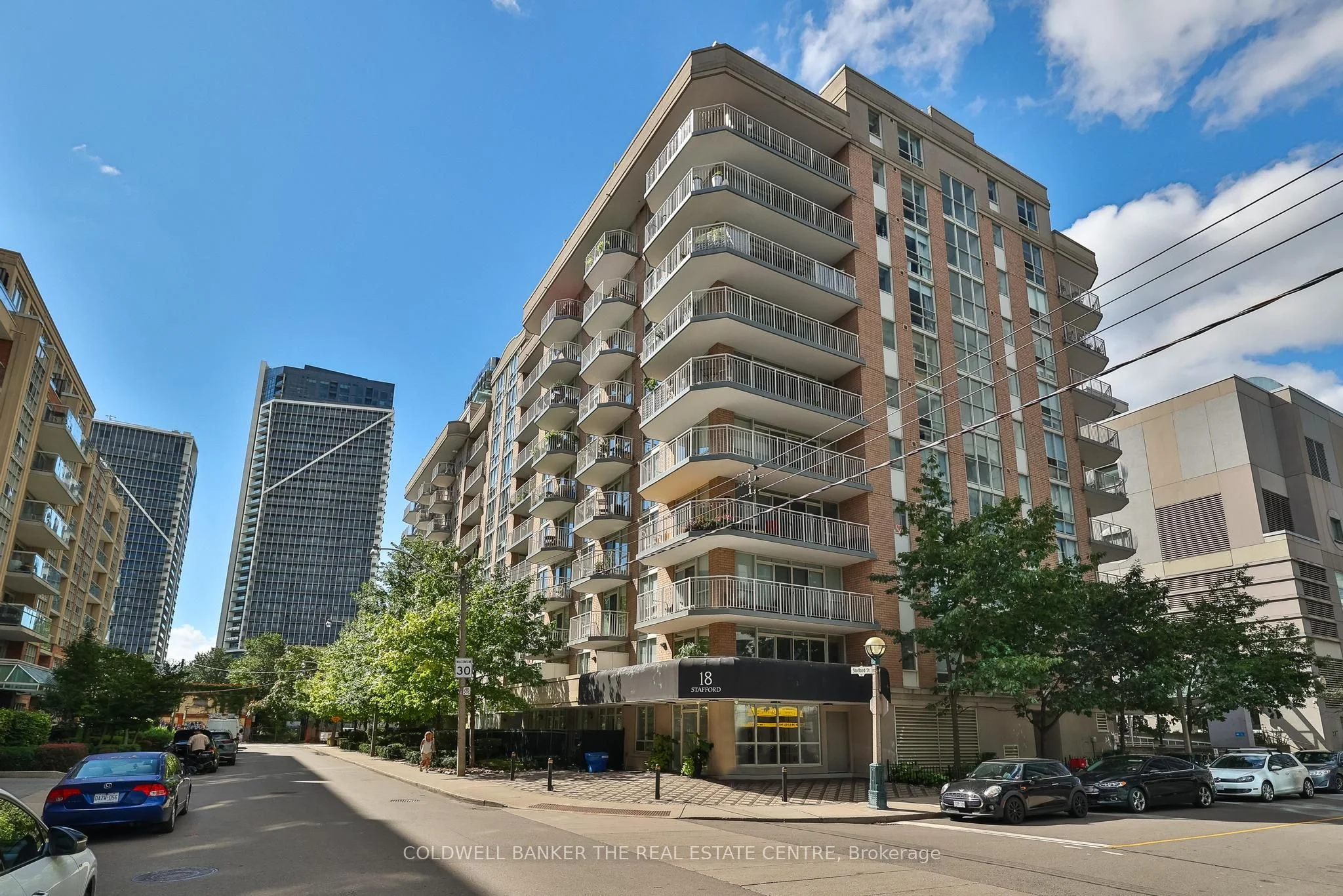 Condo Apartment in Toronto
