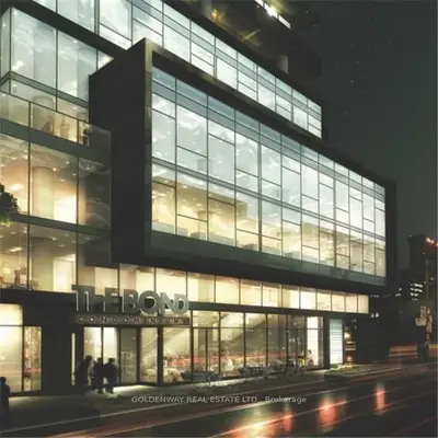 Condo Apartment in Toronto