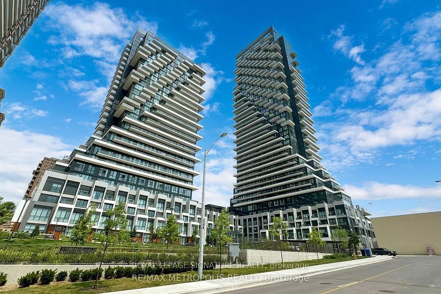 20 Inn On The Park Drive 443, Toronto C13, ON M3C 0P8