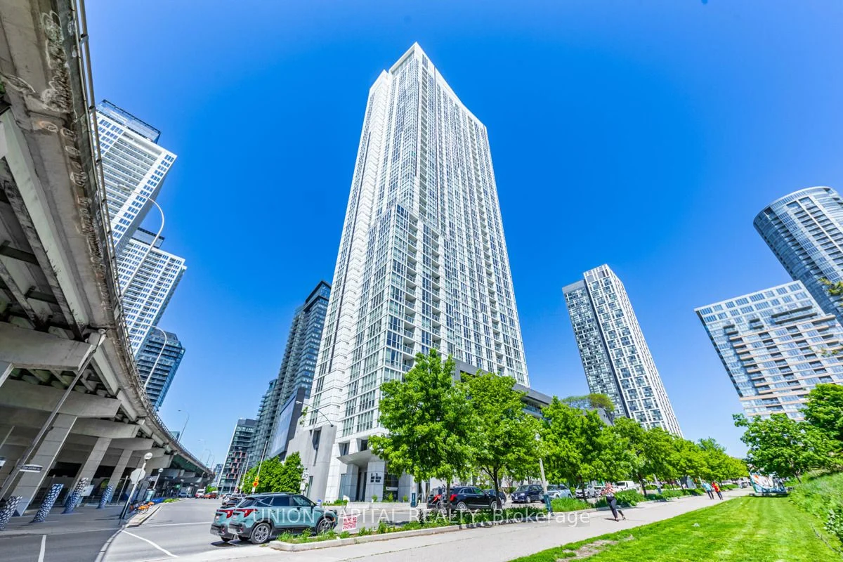 75 Queens Wharf Road 612, Toronto C01, On M5v 0j8