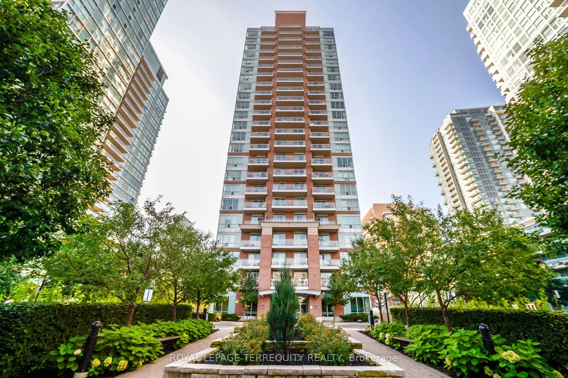 50 Lynn Williams Street PH2311, Toronto C01, ON M6K 3R9