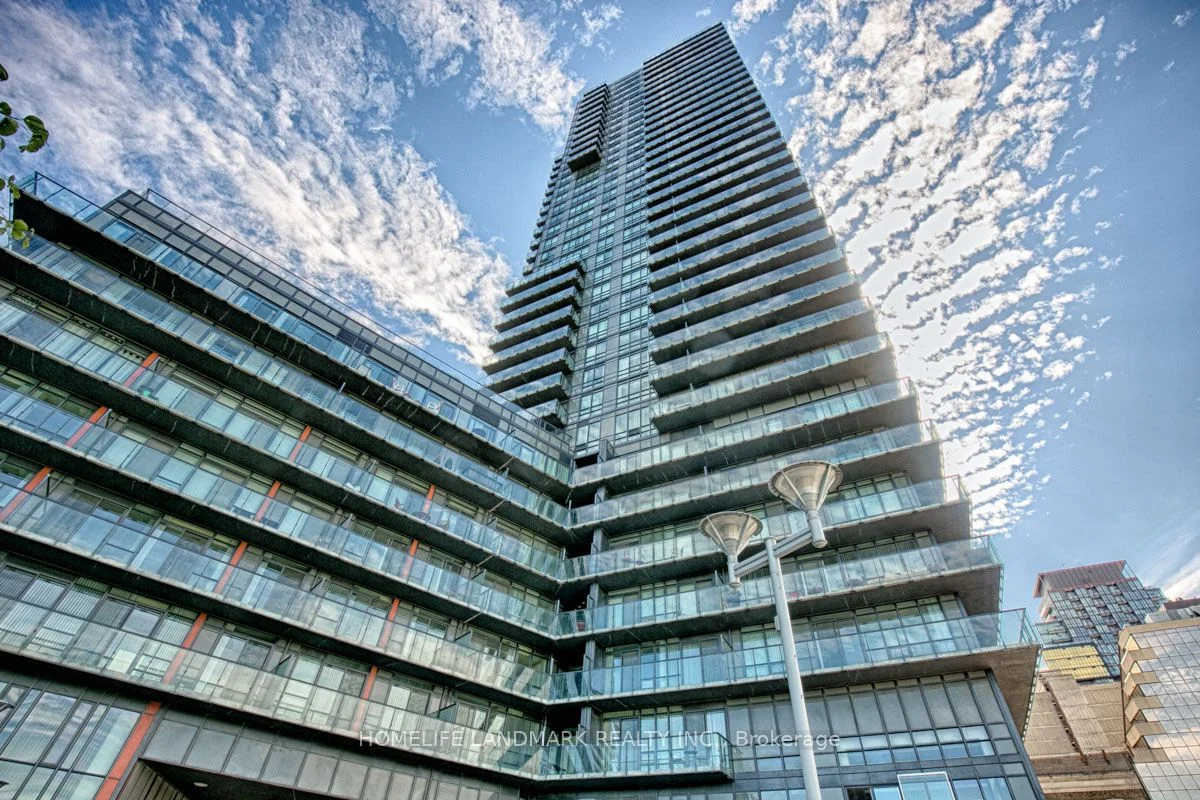 825 Church Street 1706, Toronto C09, On M4w 3z4