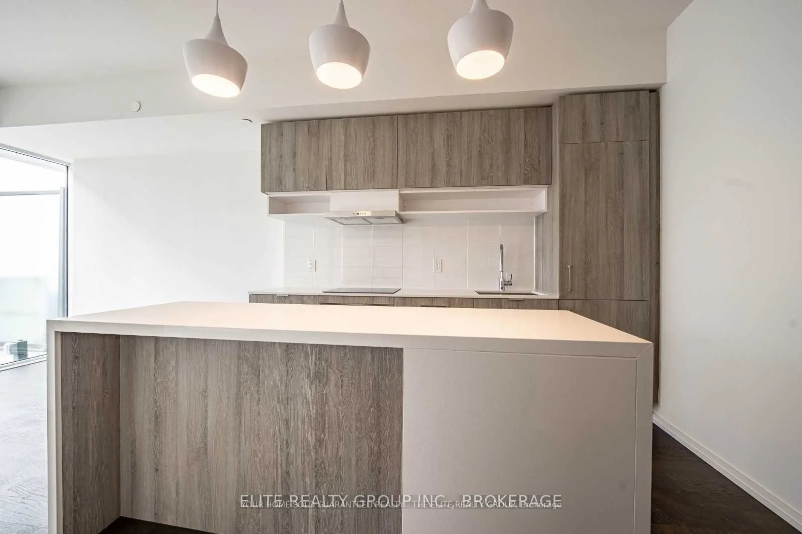 5 Soudan Avenue 2110, Toronto C10, On M4s 0b1